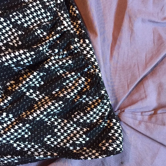 Houndstooth Shell 2628 by LB close out sale 🎉 - Picture 3 of 4